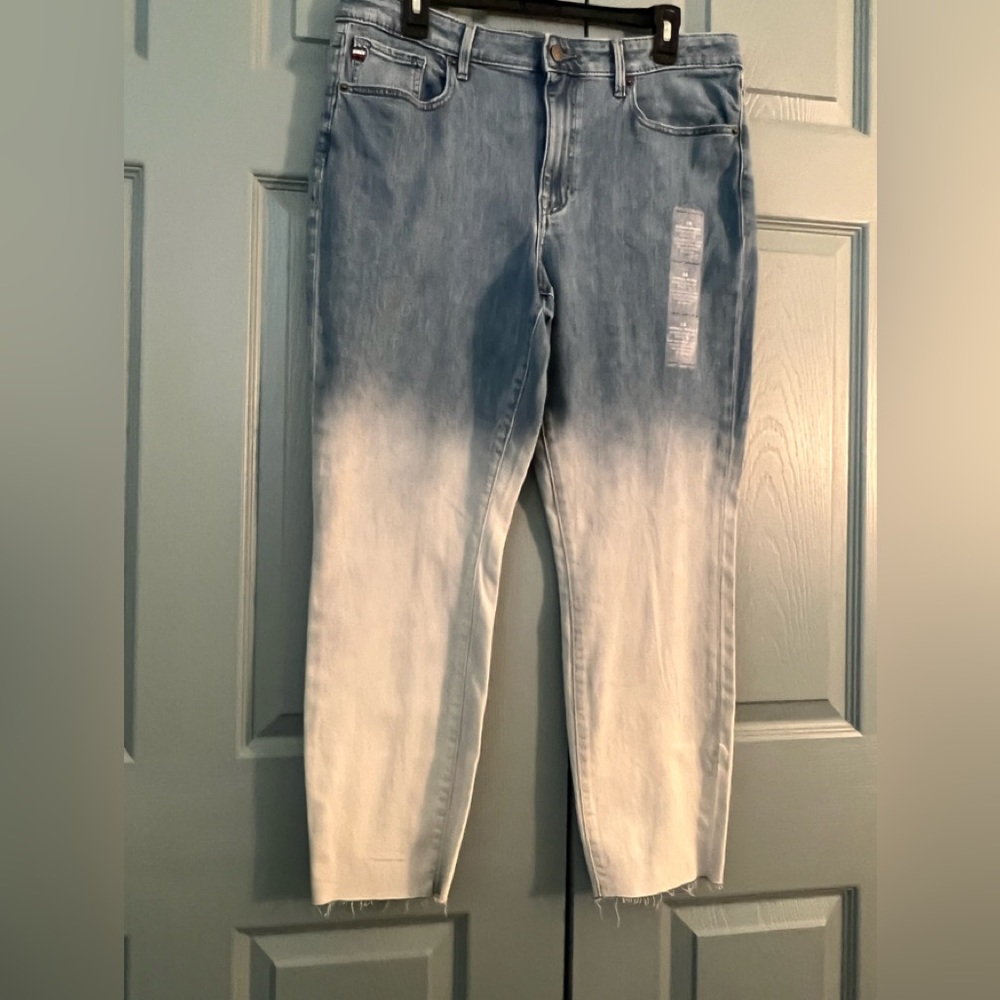 Tommy Hilfiger Tribeca Skinny.